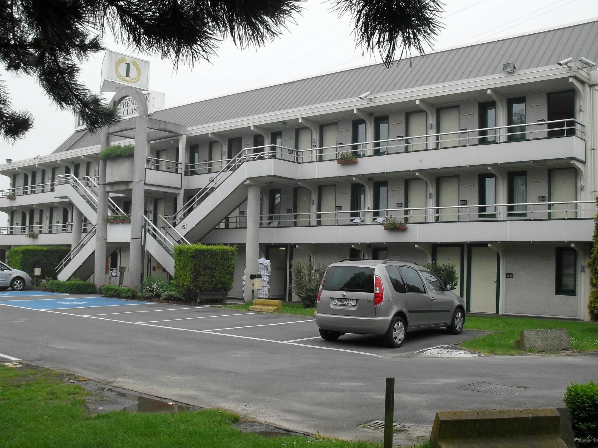 Premiere Classe / Hotel